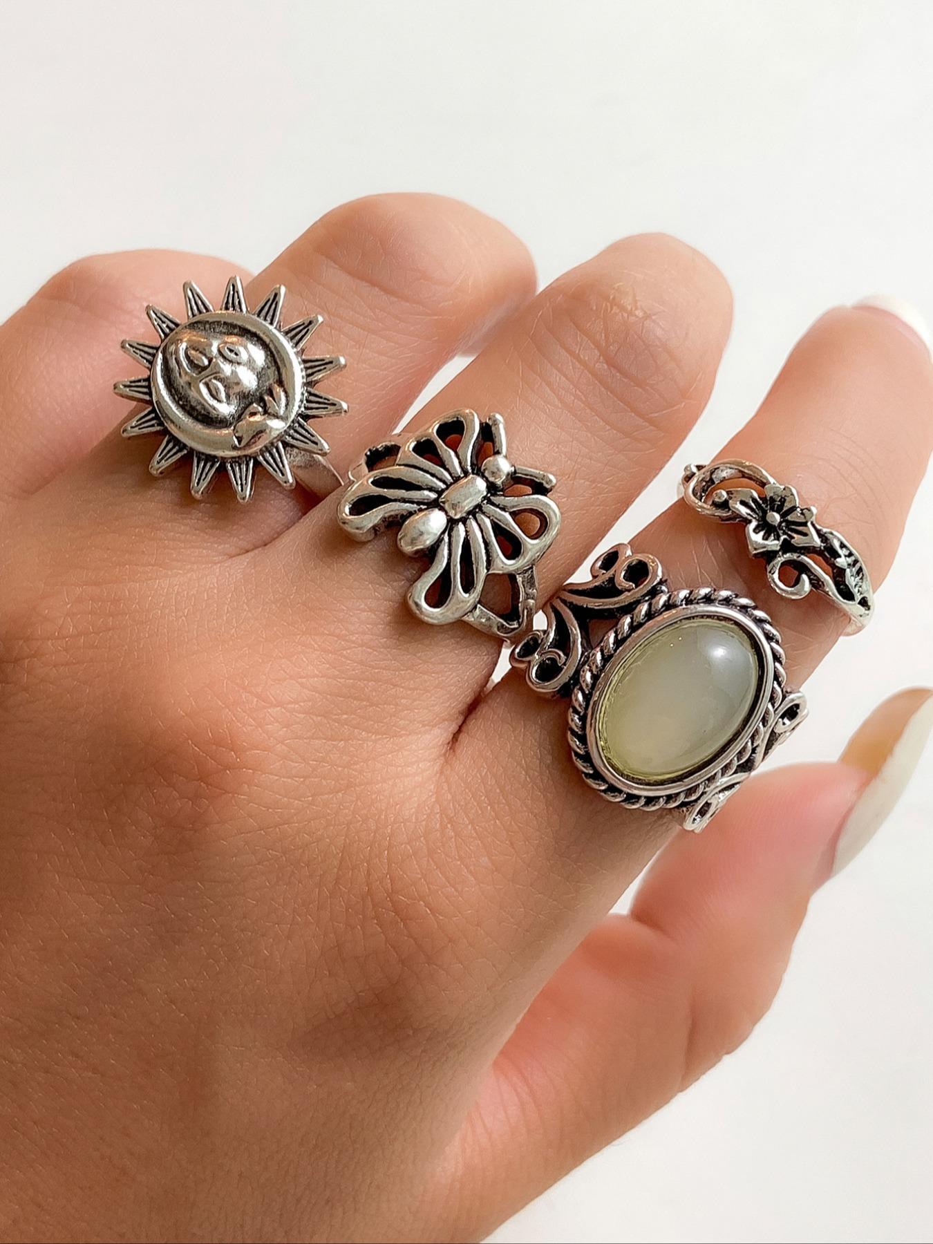 4pcs/set Vintage Butterfly & Flower Design Grunge Ring Bundles Kit, Streetwear Stacking Rings, Fashion All-match Accessories for Women & Girls