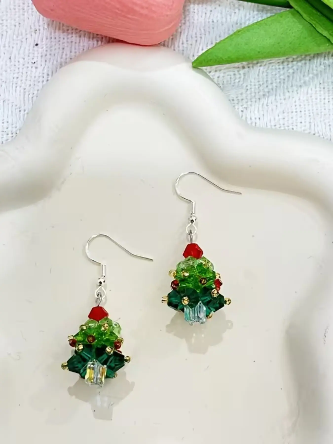 New Handmade Beaded Crystal Christmas Tree Earrings, Elegant Fashion Jewelry for Women, Perfect for Holidays and Gifts