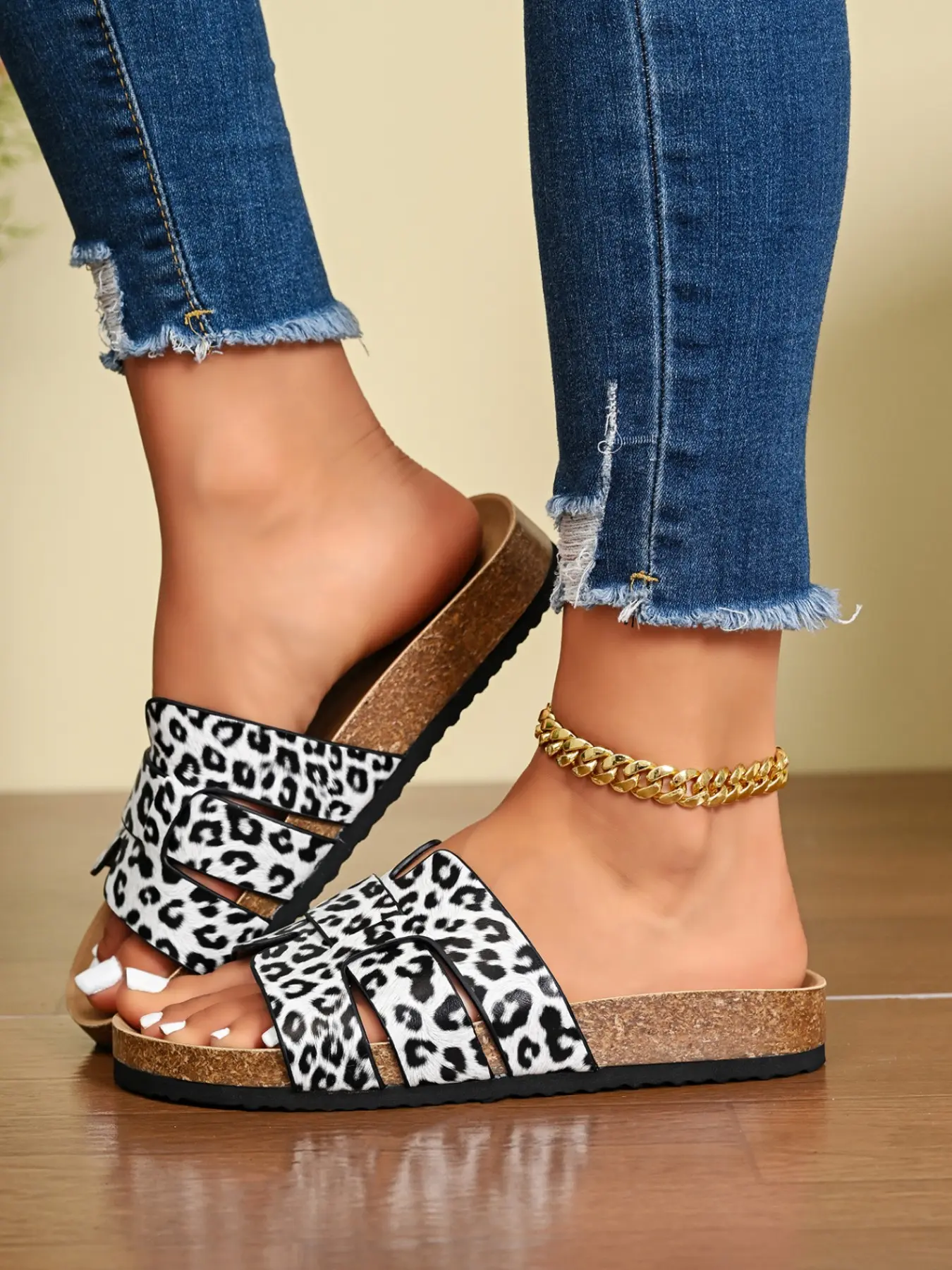 Women's Casual Leopard Print Sandals, Summer Thick Sole Flip Flops, Outdoor Half Slip-On Shoes, Versatile and Comfortable Footwear