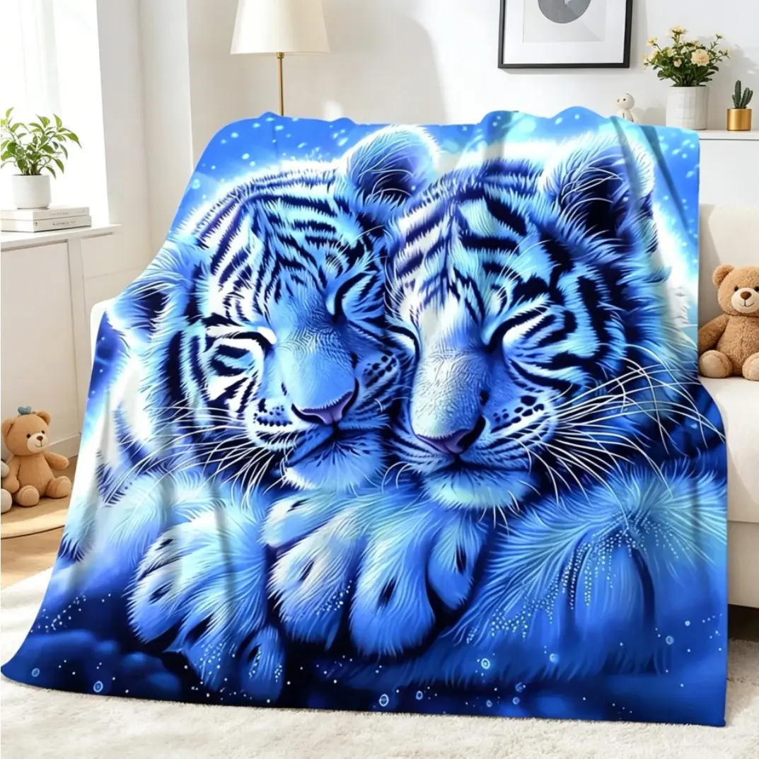Luxury White Tiger Cub Digital Print Flannel Blanket, Animal Theme Fleece Throw Blanket for Adults & Kids, Ultra Soft Cozy Warm Plush Blanket, Machine Washable All Season Sofa Bed Couch Travel Blanket, Modern Home Decor Gift