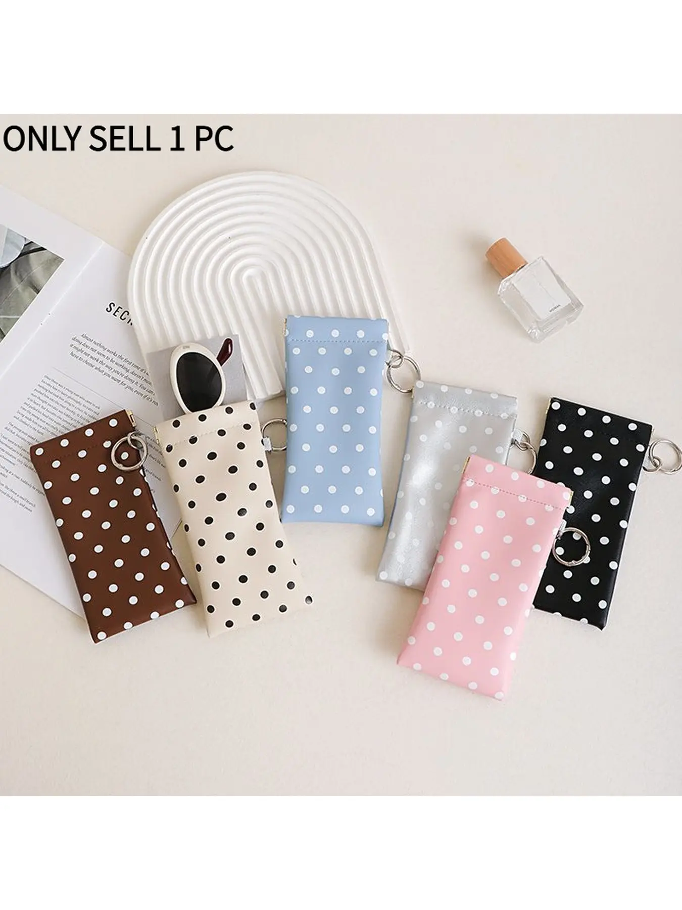Cute Polka Dot PU Sunglasses Pouch, Portable Waterproof & Dustproof Glasses Case with Hanging Buckle, One-Hand Opening & Closing Design Glasses Storage Bag with Cleaning Cloth, Fits Most Sunglasses
