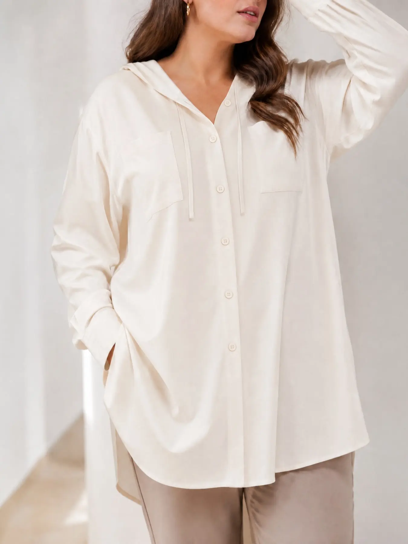 Plus Size Hooded Button Down Shirt for Women, Oversized Drop Shoulder Long Sleeve Casual Loose Tunic Top With Dual Pockets & Side Slits, 1X-3X