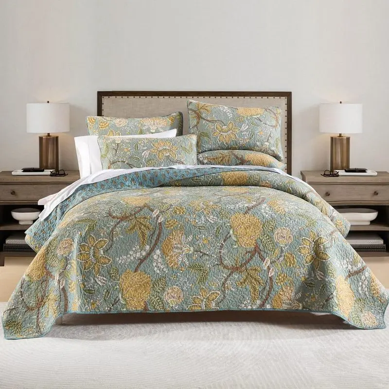 Turquoise Floral Quilt Set Queen Size, Cotton Reversible Bedspread with 2 Pillow Shams, Vintage Farmhouse Cottage Bedding Set, Lightweight Quilted Coverlet for All Season Bedroom Decor