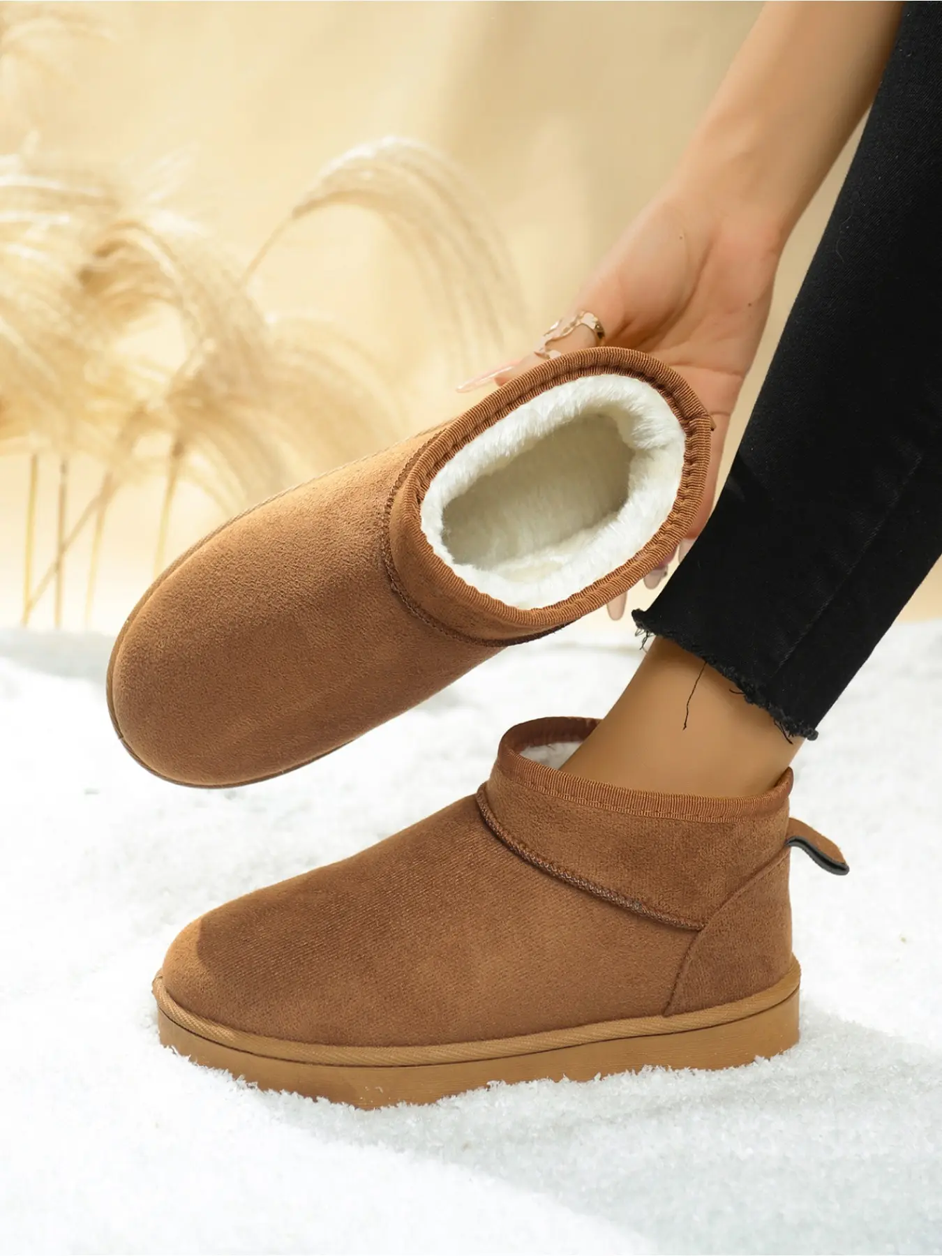 Women's Fleece Lined Short Snow Boots, Thick Plush Non-Slip Flat Slip On Winter Cotton Shoes