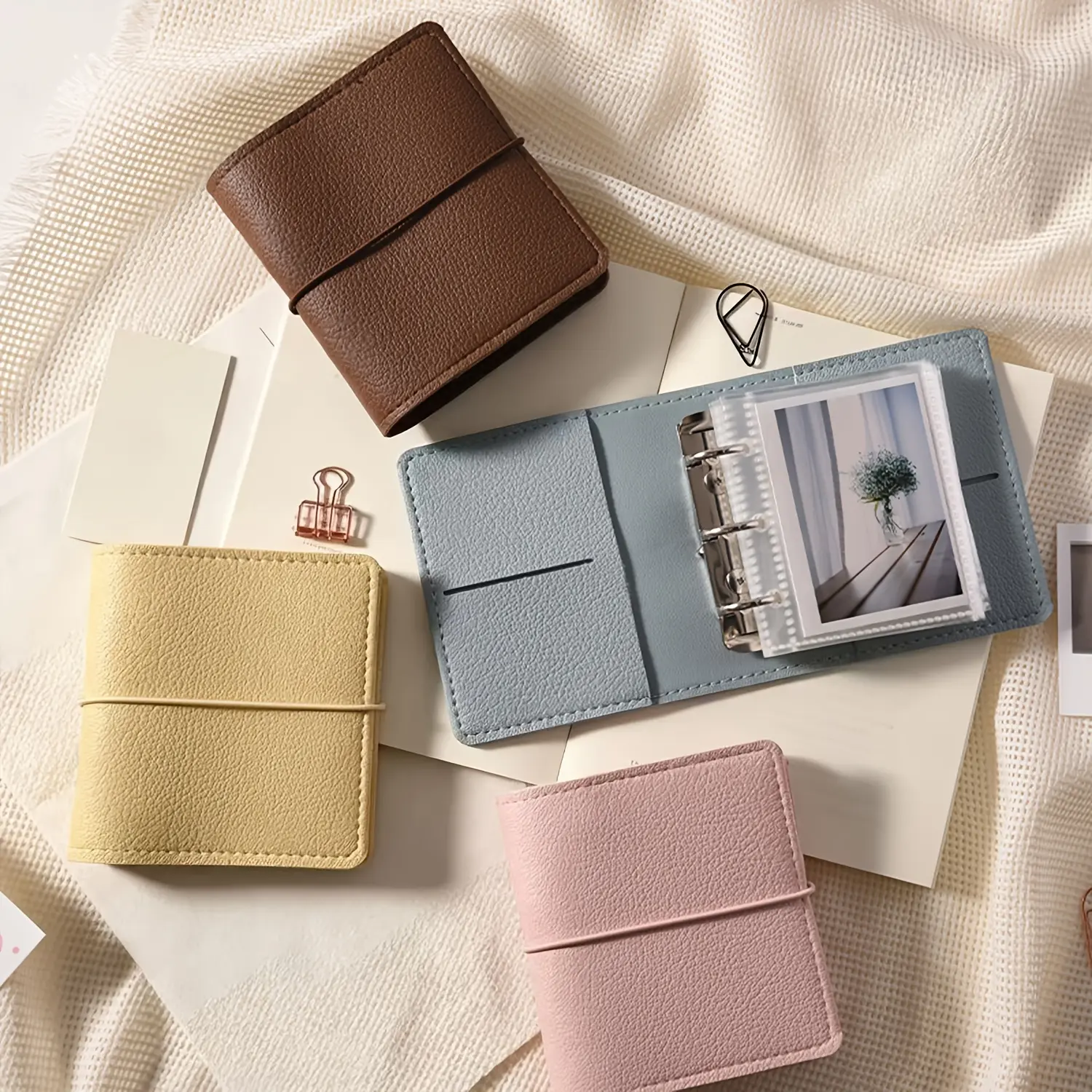 Mini Instant Camera Soft Faux Leather Pocket Photo Album, 25 Sheets 50 Pages Mini Album Loose-Leaf Refillable 3-Ring Transparent Photo Card Binder, Idol Photos Celebrity Chasing Star Cards Small Cards Couple Photos Portable Storage Collection Book C