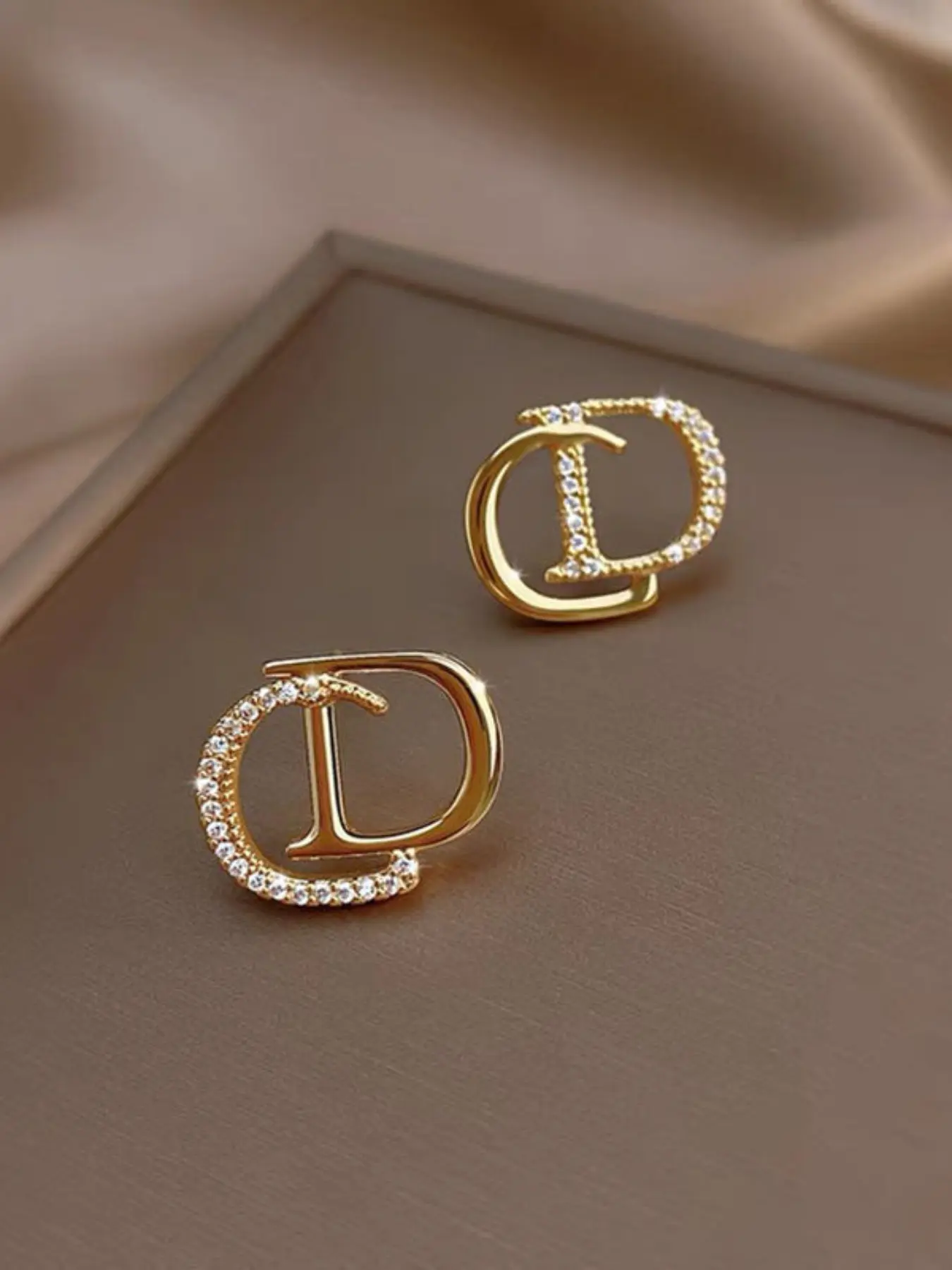 1 Pair Copper Zircon Earring Studs, Unique Luxury Minimalist Vintage Ear Jewelry, Classic Fashion Asymmetric Design, Perfect for Daily Wear