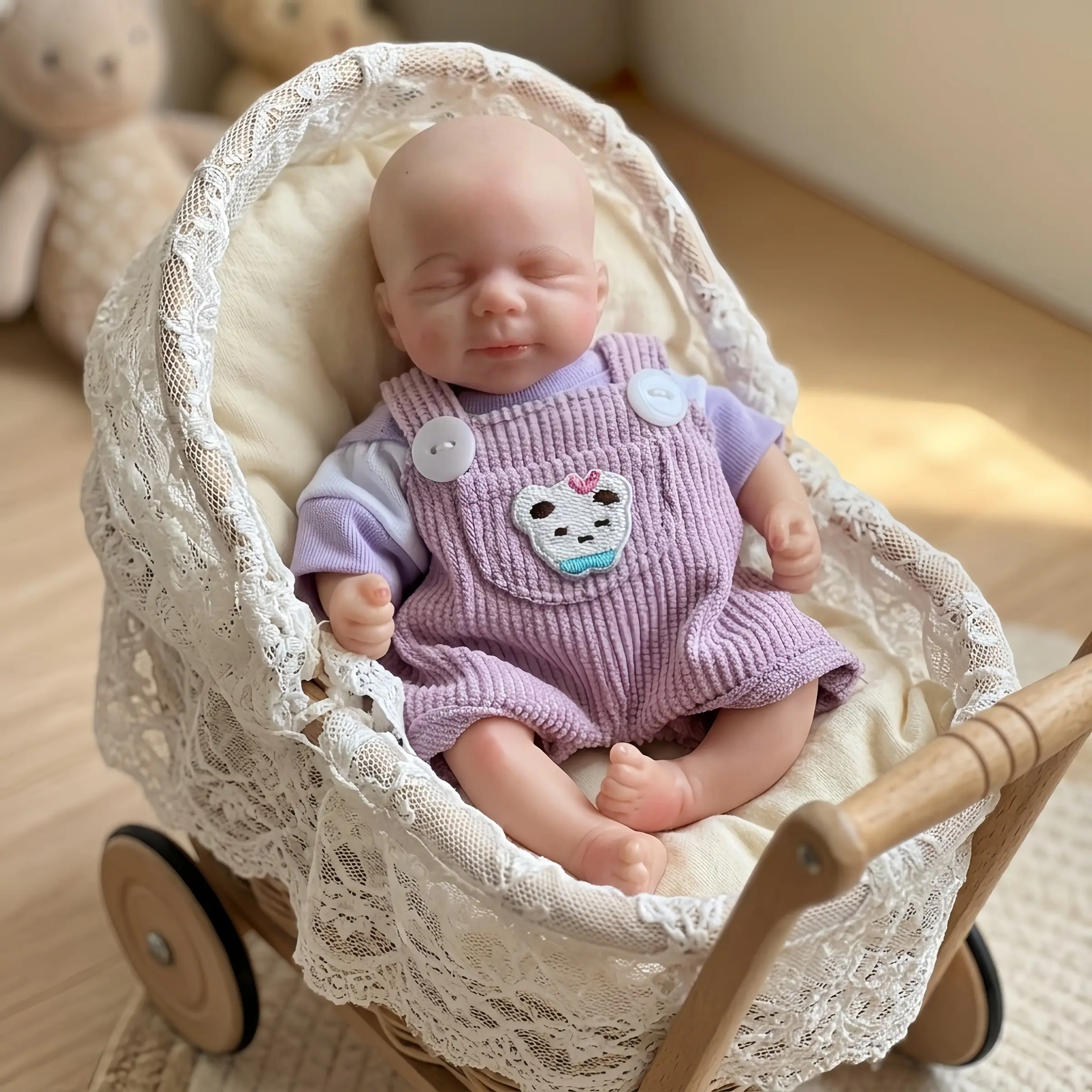 6-Inch Silicone Girl Doll, Hand-Painted, Perfect Gift for Kids, Unisex, Ideal for Birthdays and Holidays, Cute Palm-Sized Doll