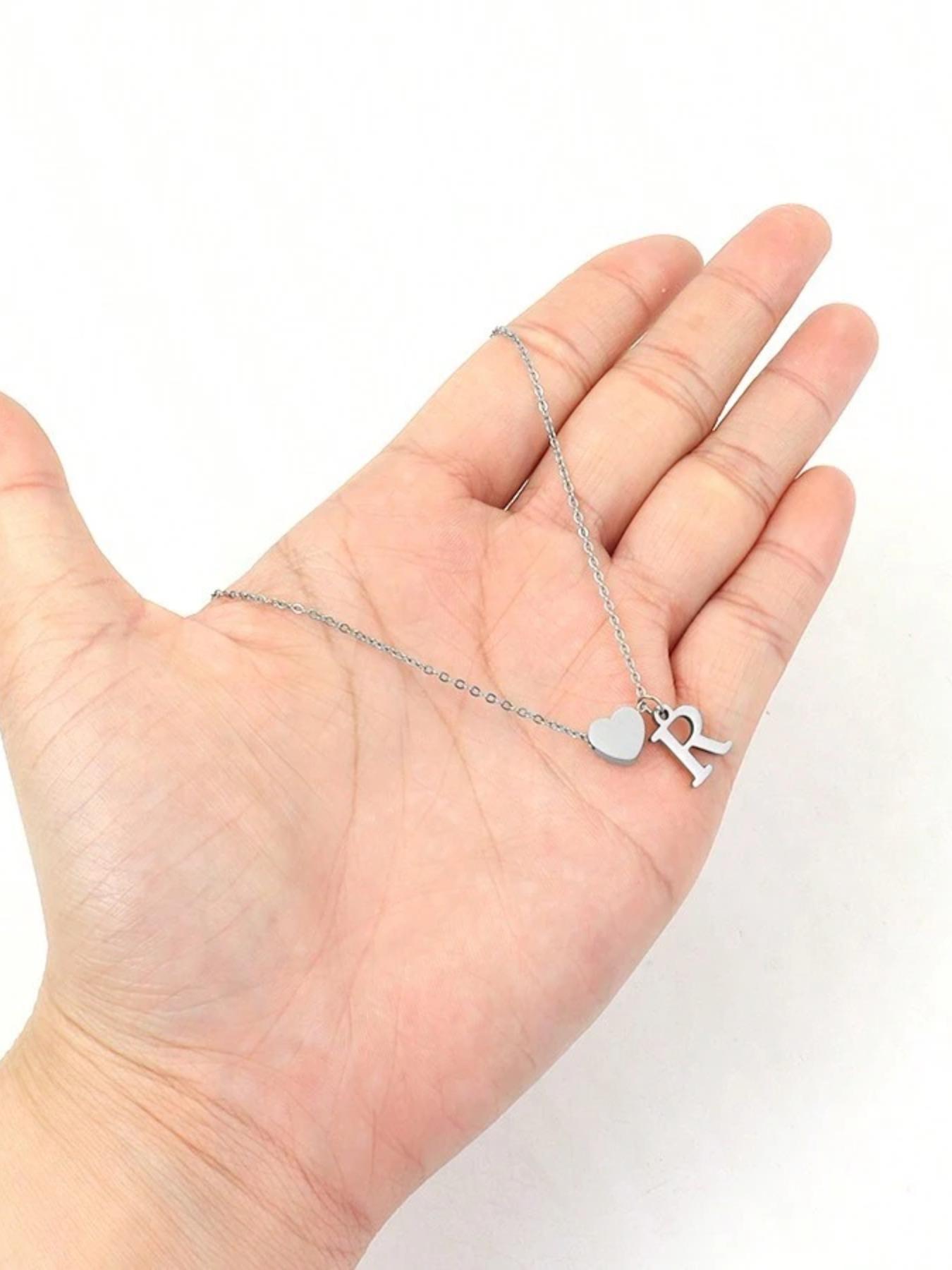 Classic Heart-Shaped Letter Name Engraved Pendant Necklace, Personalized Initial A-Z Fashion Love Necklace for Her