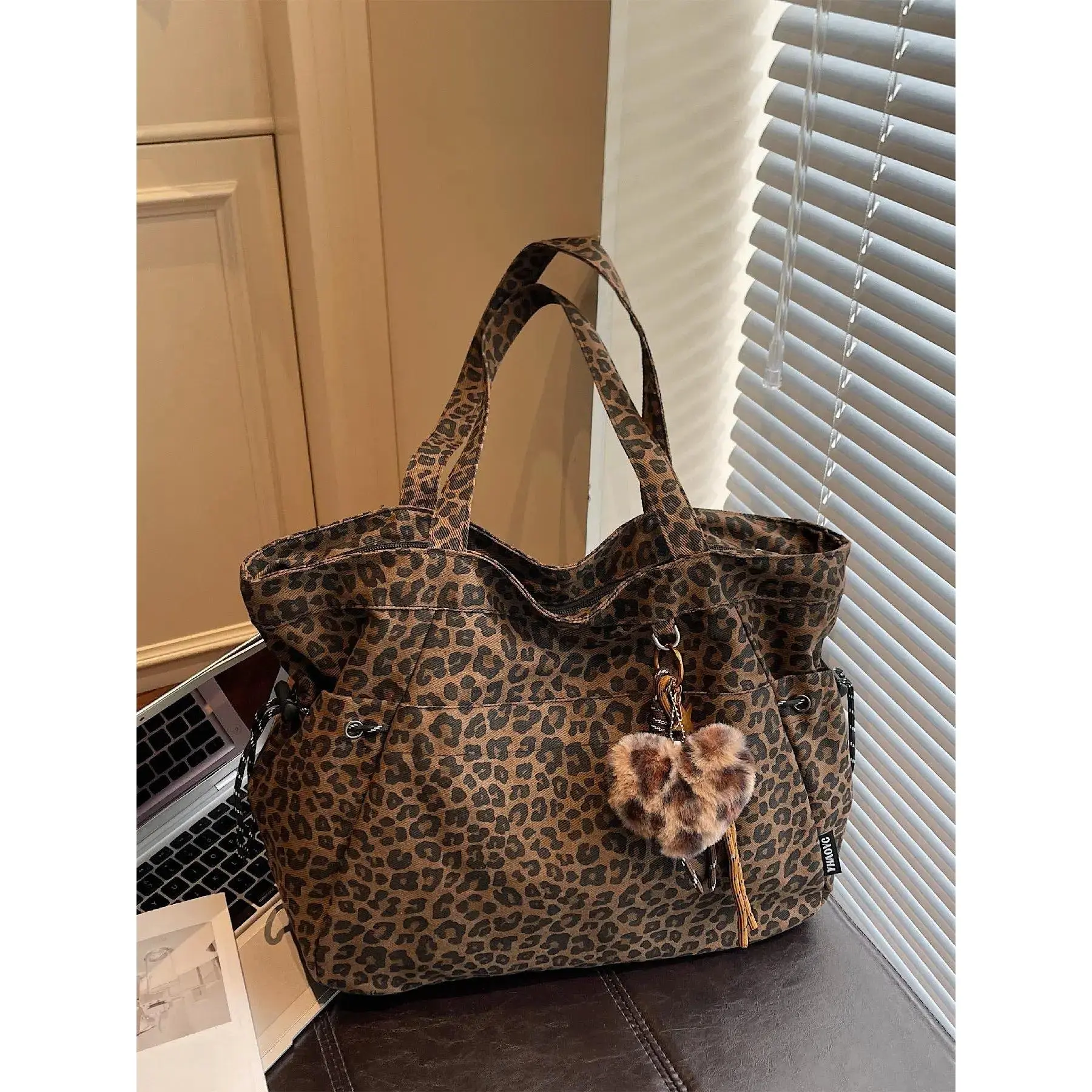 Leopard Print Plush Pendant Bag, Large Capacity Fashion Tote Bag for Work & Daily Use, Versatile Bag, Single Shoulder Crossbody Design, Stylish Bag, High Quality Bag