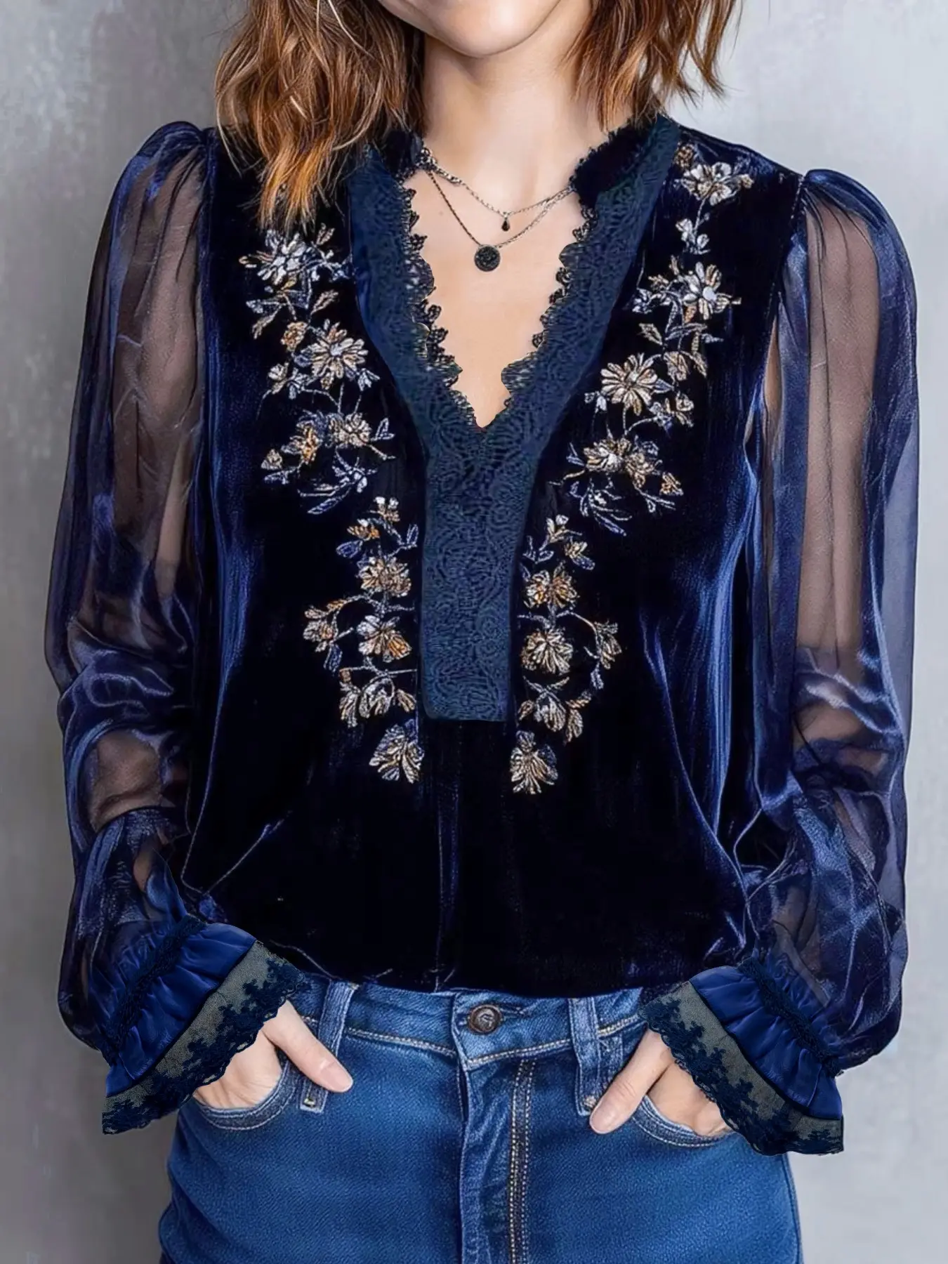 Women's Retro French Style Lace Patchwork Top Blouse, Long Sleeve Deep V Neck Velvet Shirts, Loose Fit Bohemian Ethnic Fashion, Spring & Fall, Soft