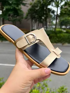 Women's Minimalist Buckle Square Toe Flip Flops, Flat Non Slip Open Toe Slide Sandals for Indoor Shopping Beach Vacation Outdoor Footwear