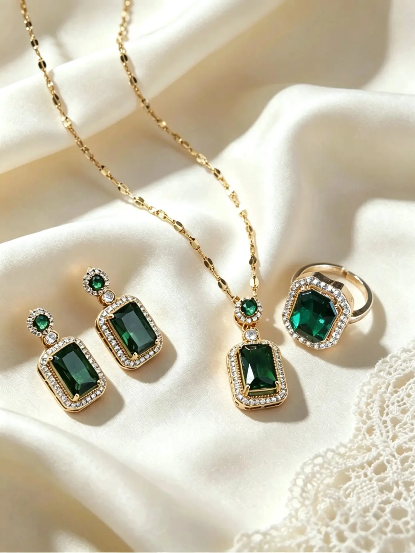 4Pcs/Set Emerald Imitation Crystal Alloy Inlaid Imitation Zircon Earrings Necklace Ring Luxury Birthday Gift for Women Lady
