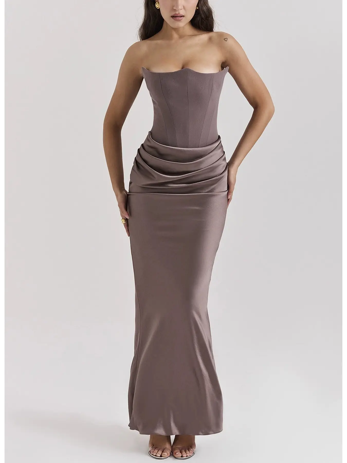 Women's strapless sweetheart neckline mermaid long dress, corset waist with draped pleats, slim-fit long gown, elegant formal evening party ball dress