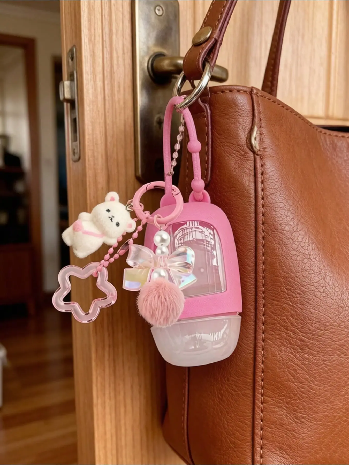 [Refillable Squeeze Bottle] 30ml - Portable small hand sanitizer bottle with a sleeve, star keychain, bow, and flocked 3D teddy bear charm, leak-proof design