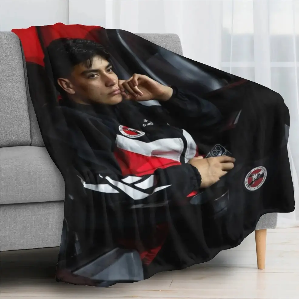 Red Black Sports Graphic Flannel Blanket, Athletic Team Style Print, Cozy Soft Throw for Adults & Baby, Ideal for Bed, Sofa & Game Room, Aesthetic Room Styling, Perfect Holiday & Birthday Gift for Sports Enthusiasts birthday gift