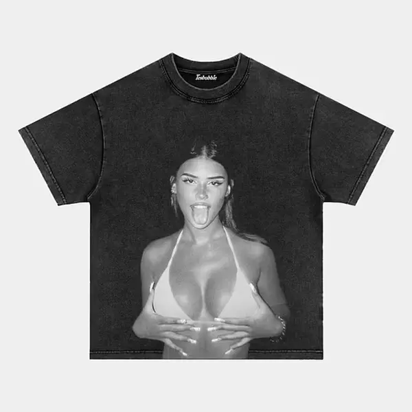 Retro Madison Beer Pop Singer Tongue Out Bikini Grayscale Bust Portrait Full Front Graphic Vintage Washed Black Oversized Heavyweight Cotton Streetwear T-Shirt, Unisex Top, Ideal Gift for Madison Beer Pop Music Fans
