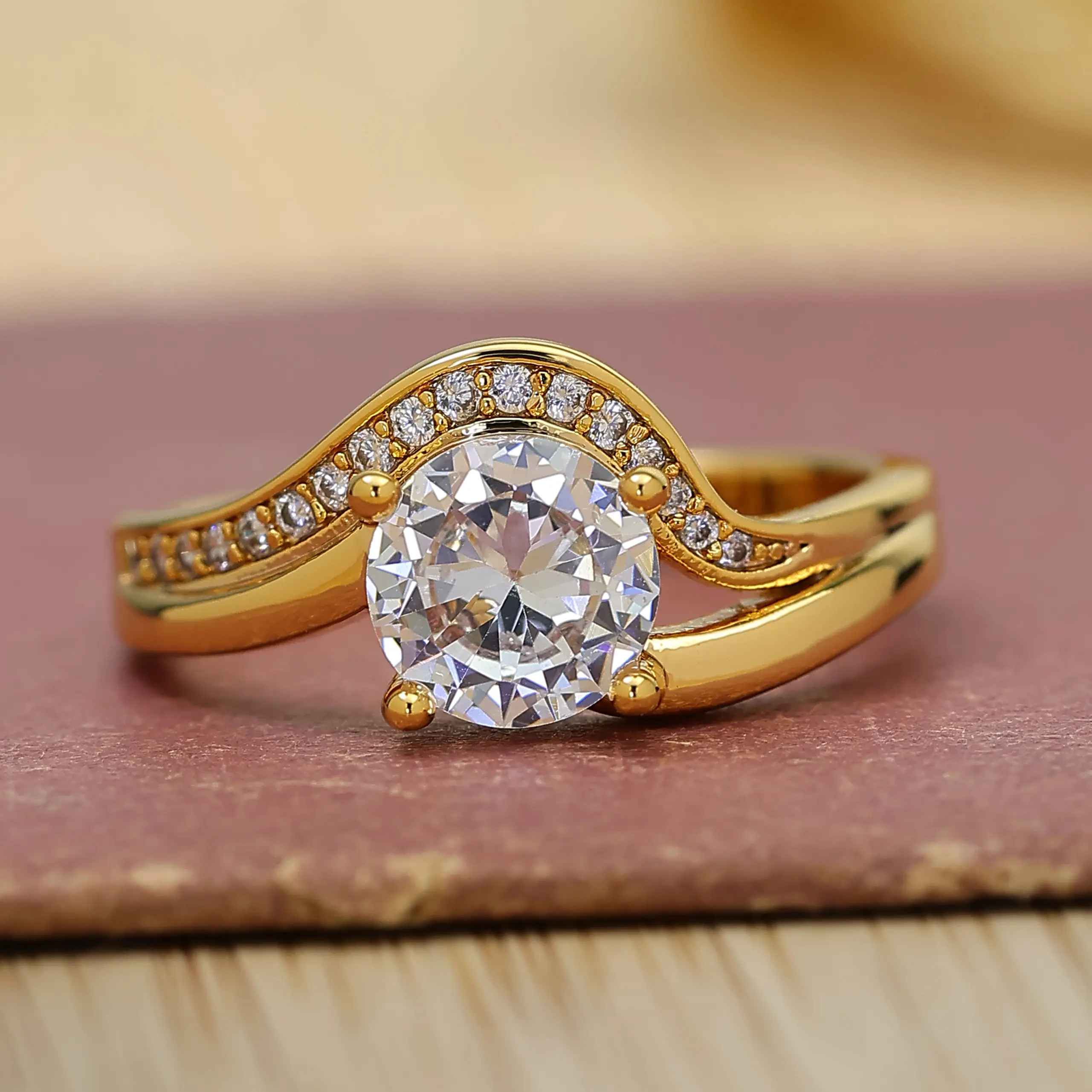 Solitaire Engagement Ring with Sleek Gold-Tone Twisted Band, Unisex Statement Jewelry for Wedding or Anniversary, Bridal Engagement Ring, Elegant Ring