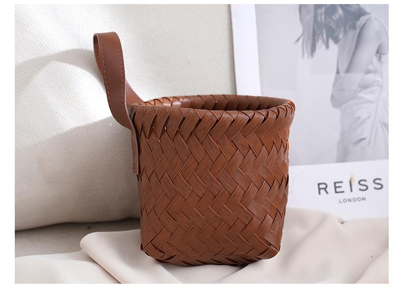 Vintage wall-mounted imitation rattan woven storage basket for entryway, keys, miscellaneous items, large-capacity household snack storage basket