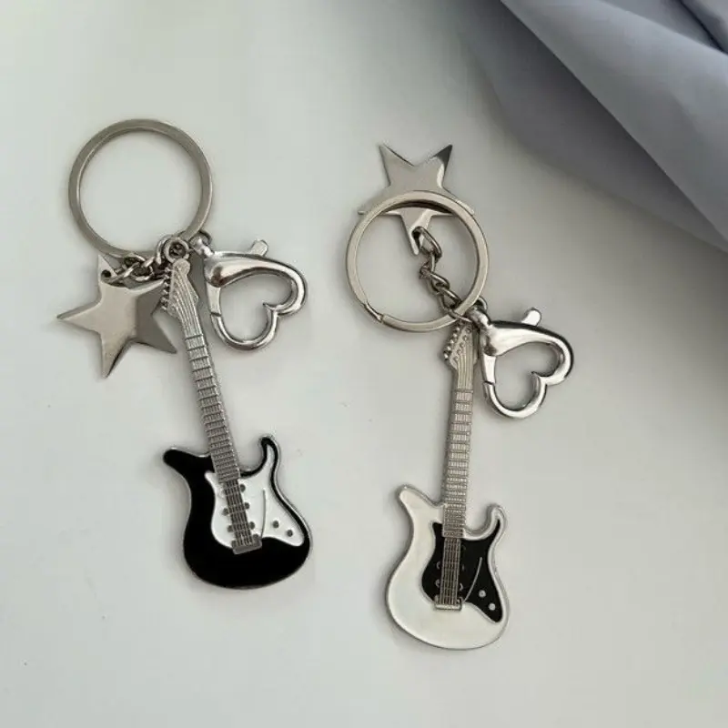 2pcs Alloy Guitar Car Keychain Mini Guitar Keyring Electric Guitar Key Holder Instrument Keychain for Music Lovers
