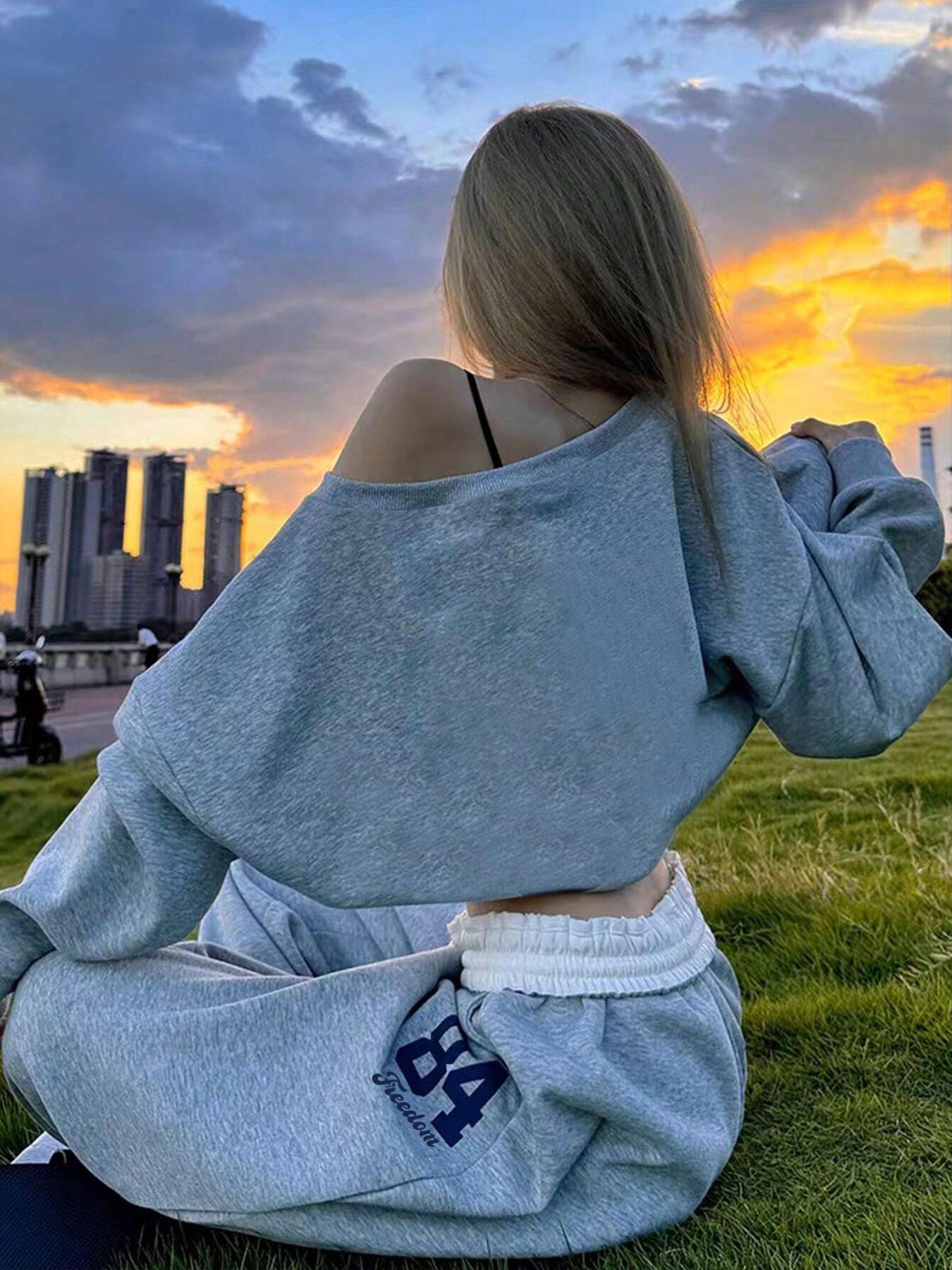 Women's Letter & Number Print Drop Shoulder Fitted Sweatshirt & Drawstring Waist Sweatpants Two-piece Set, Casual Fashion Cozy Breathable Two Piece for Daily Wear, Ladies Spring & Fall Clothes