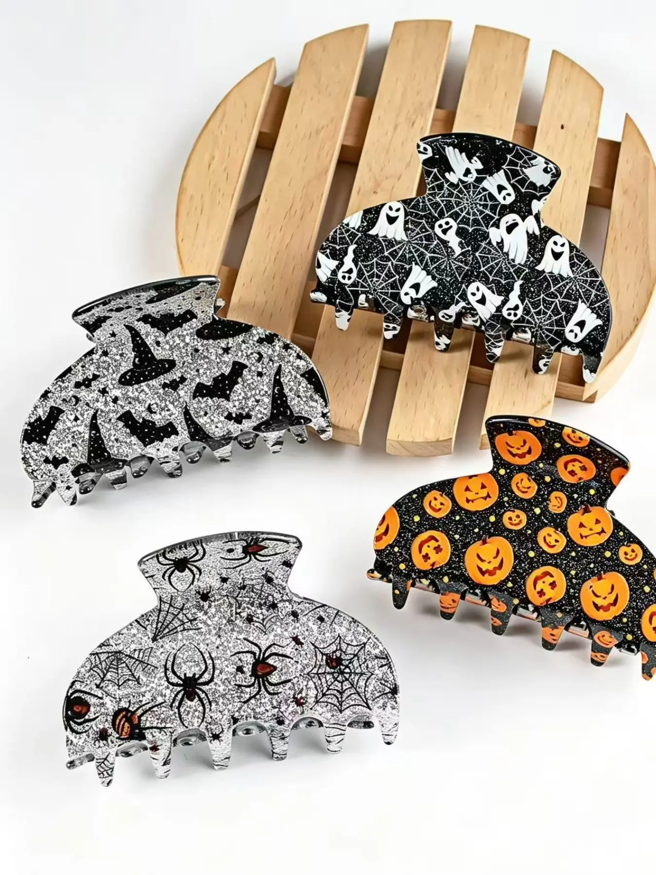 4Pcs Glitter Halloween Claw Clip Set, Spooky Cute Ghost Pumpkin Spider Bat Large Shark Hair Clips, Non‑Slip Holiday Party Hair Accessories for Women Girls