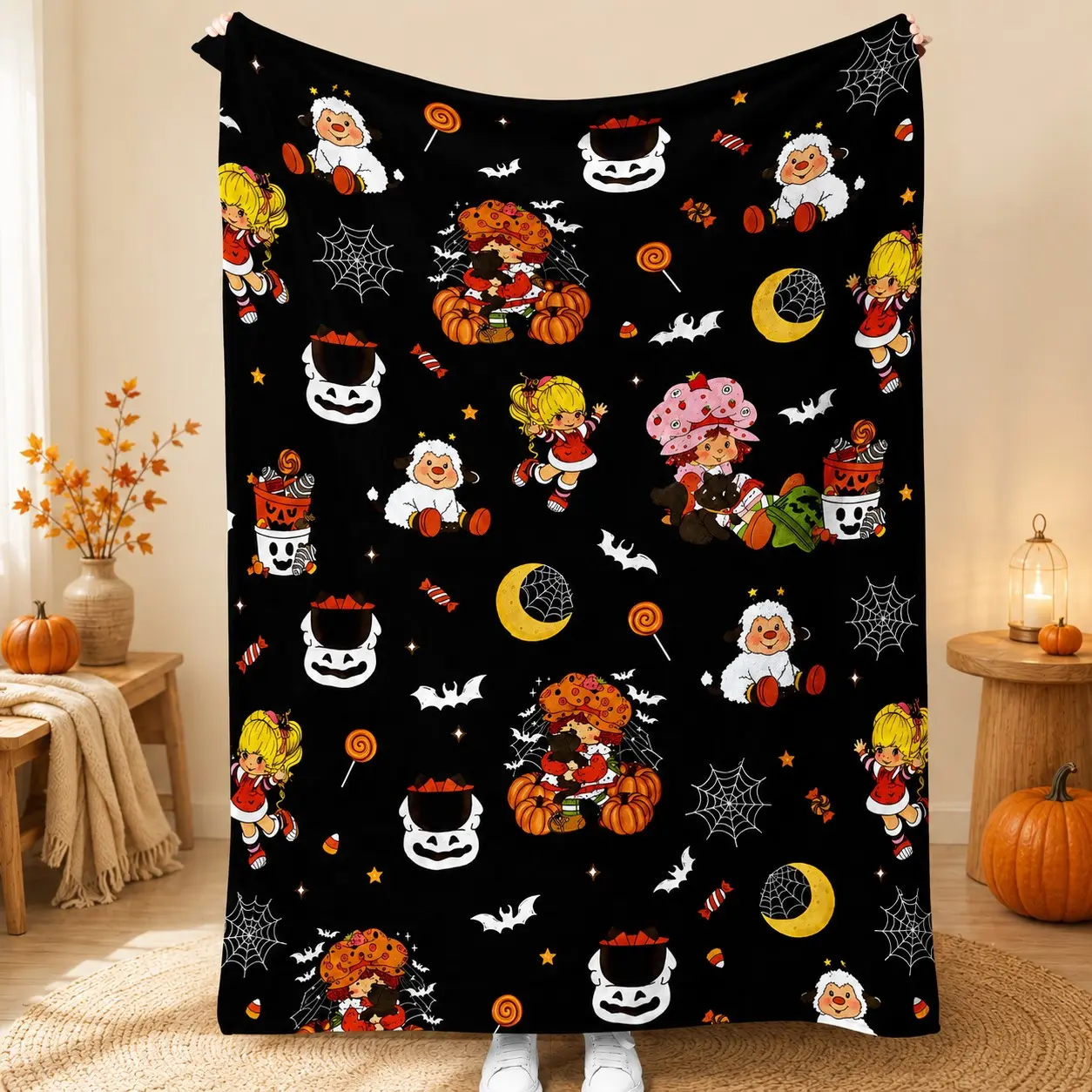 Halloween Flannel Throw Blanket, Strawberry Shortcake Pattern, Soft Cozy Warm Fleece, Ideal for Couch Sofa Bed, Decorative Blanket, Home Decor & Gift, Print Throw Blanket
