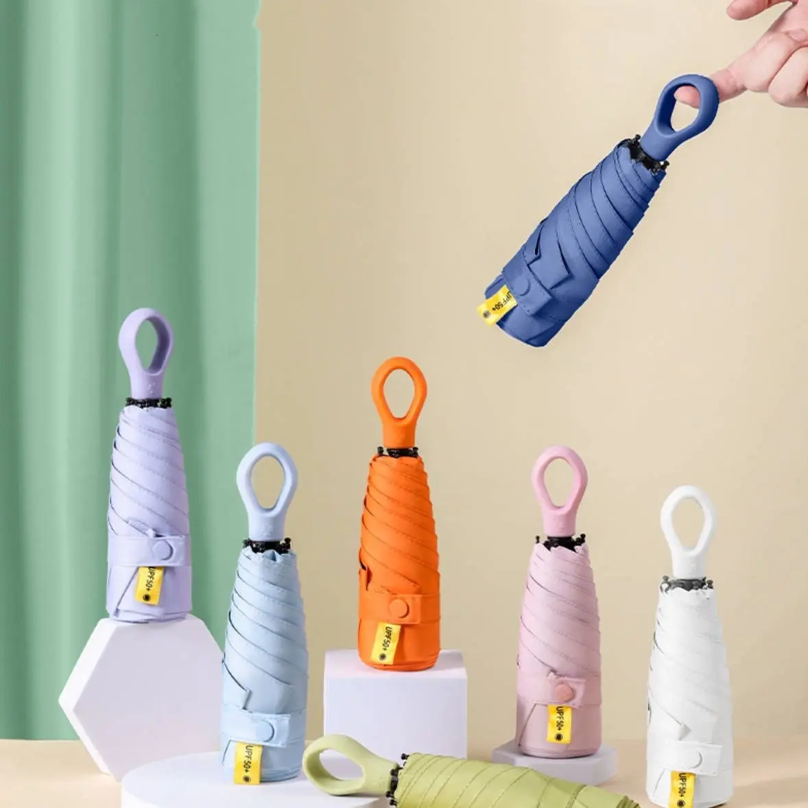 Portable Mini 5 Folding Umbrella, UV Protection Sun and Rain, Handbag Design with Case, Compact Umbrella for Women, Ideal for Daily Use