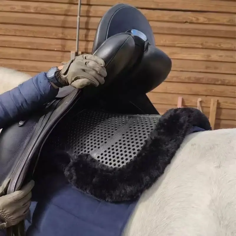 Equestrian Shock Absorbing Silicone Wool Hybrid Saddle Pad, Horse Saddle Pad, Wool Pad, Equestrian Gear, Horse Equipment, Saddle Pad