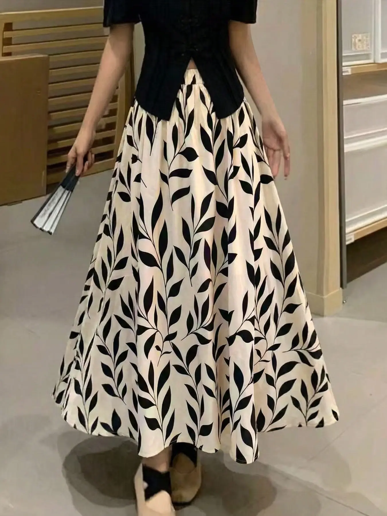 Women's Vintage Ink Lotus Print Midi Skirt, Elastic High Waist Flowy Fit A-Line Skirt, Daily Streetwear Office Elegant Women's Bottoms