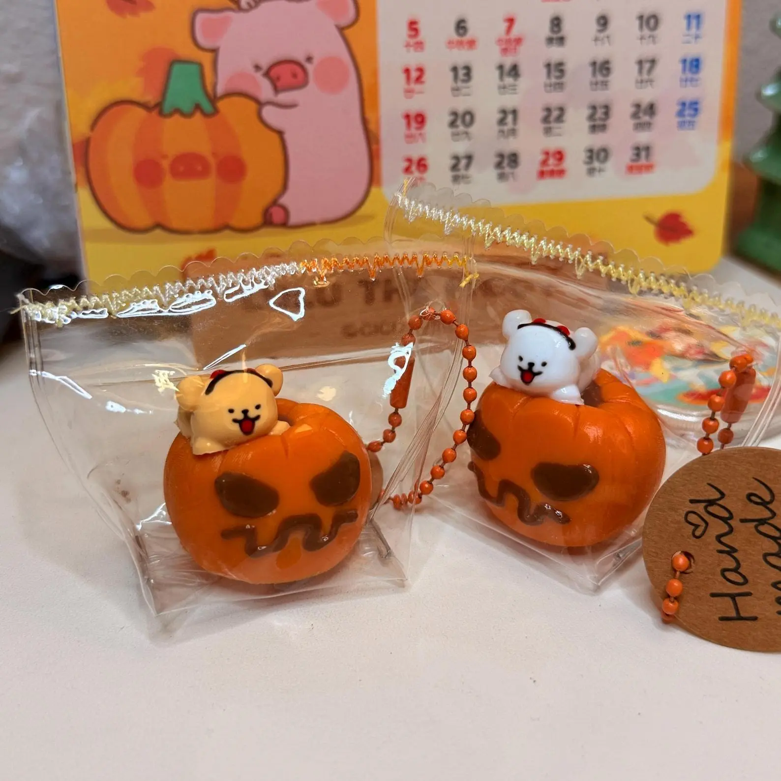 Mini Halloween Pumpkin Taba Squishy Toy Keychain | Soft Slow Rising Silicone Squishy | Kawaii Food Squishy | Gift Ideas