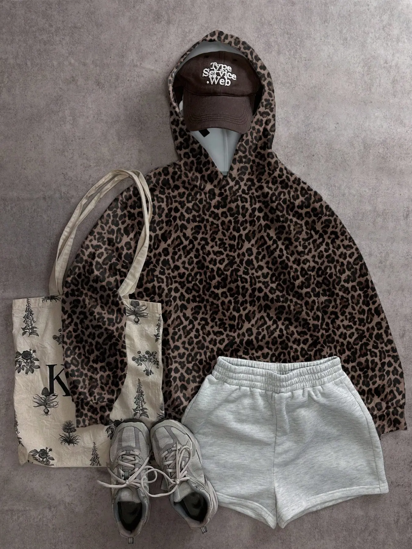 Autumn Winter Casual Streetwear Hoodie, Leopard Print Retro Style, Fitted Graphic Design, Perfect for School Graduation Season