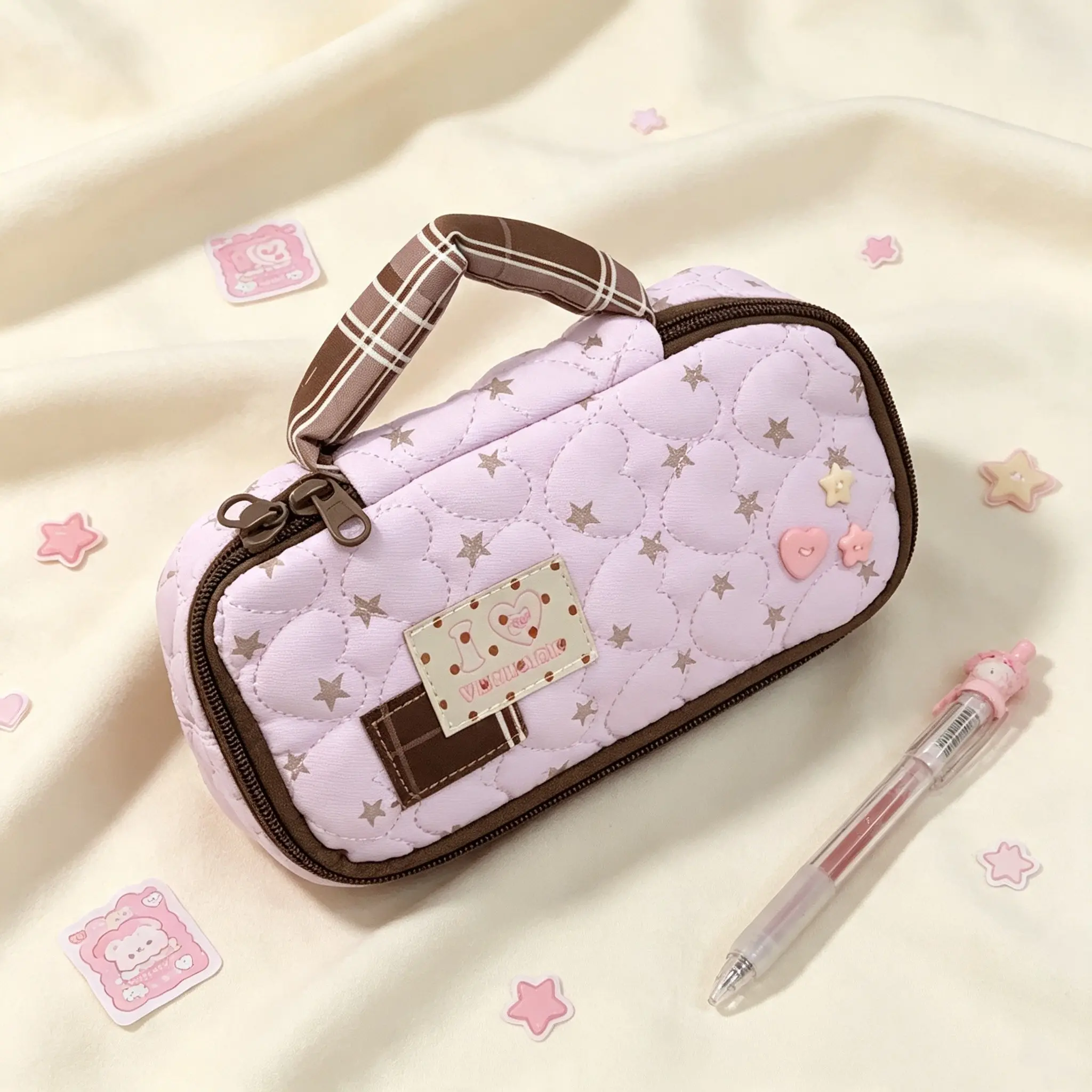 1pc Heart Shape Handheld Pencil Case High Aesthetic Large Capacity for Students Office Multi Compartment Organizer Zipper Closure Button Decoration Portable Handle Stationery Storage Great Christmas New Year Gift for Family Friends