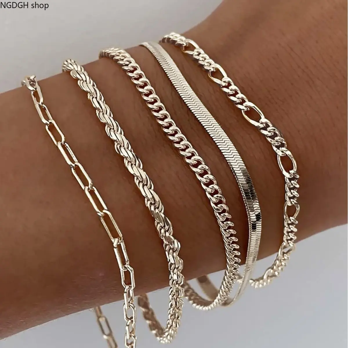 Women's Stackable Bracelets Set - Gold Bracelet Stack with Metal Chains, Paperclip, Rope, Cuban, Herringbone Links, Trendy Layered Daily Use Female Wear Jewelry Gift
