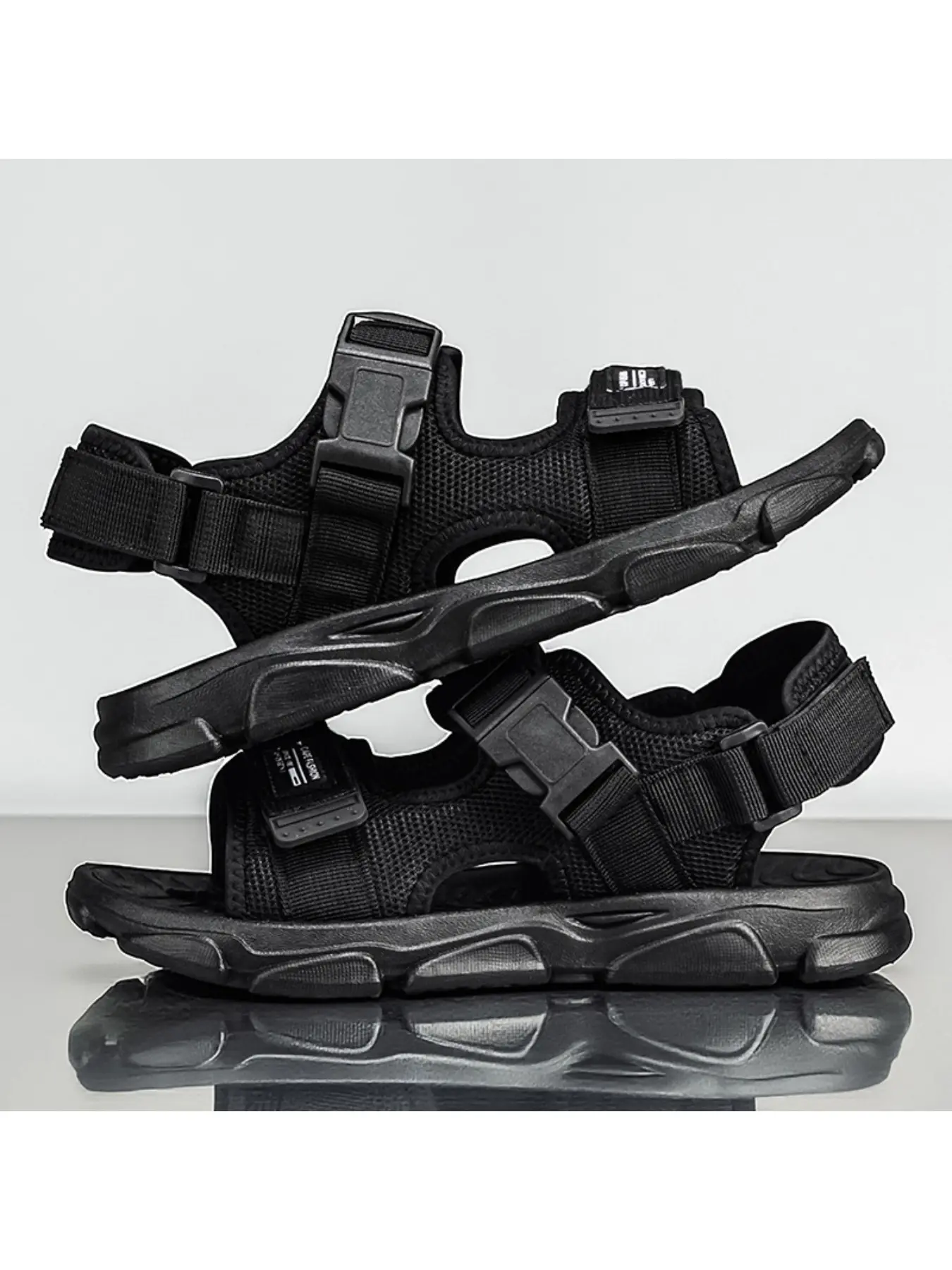 Summer net breathable sandals, outdoor commuter shock sandals
