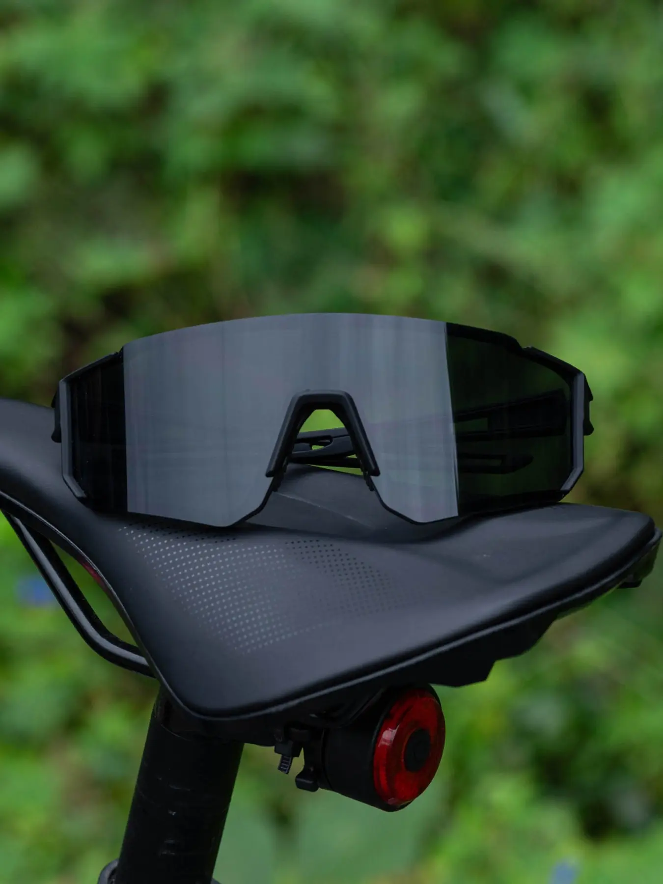Unisex Outdoor Sports Cycling Sunglasses, Riding Glasses, Uv400 Protection, Ideal for Biking, Hiking, Outdoor Racing, Climbing, Classic Style