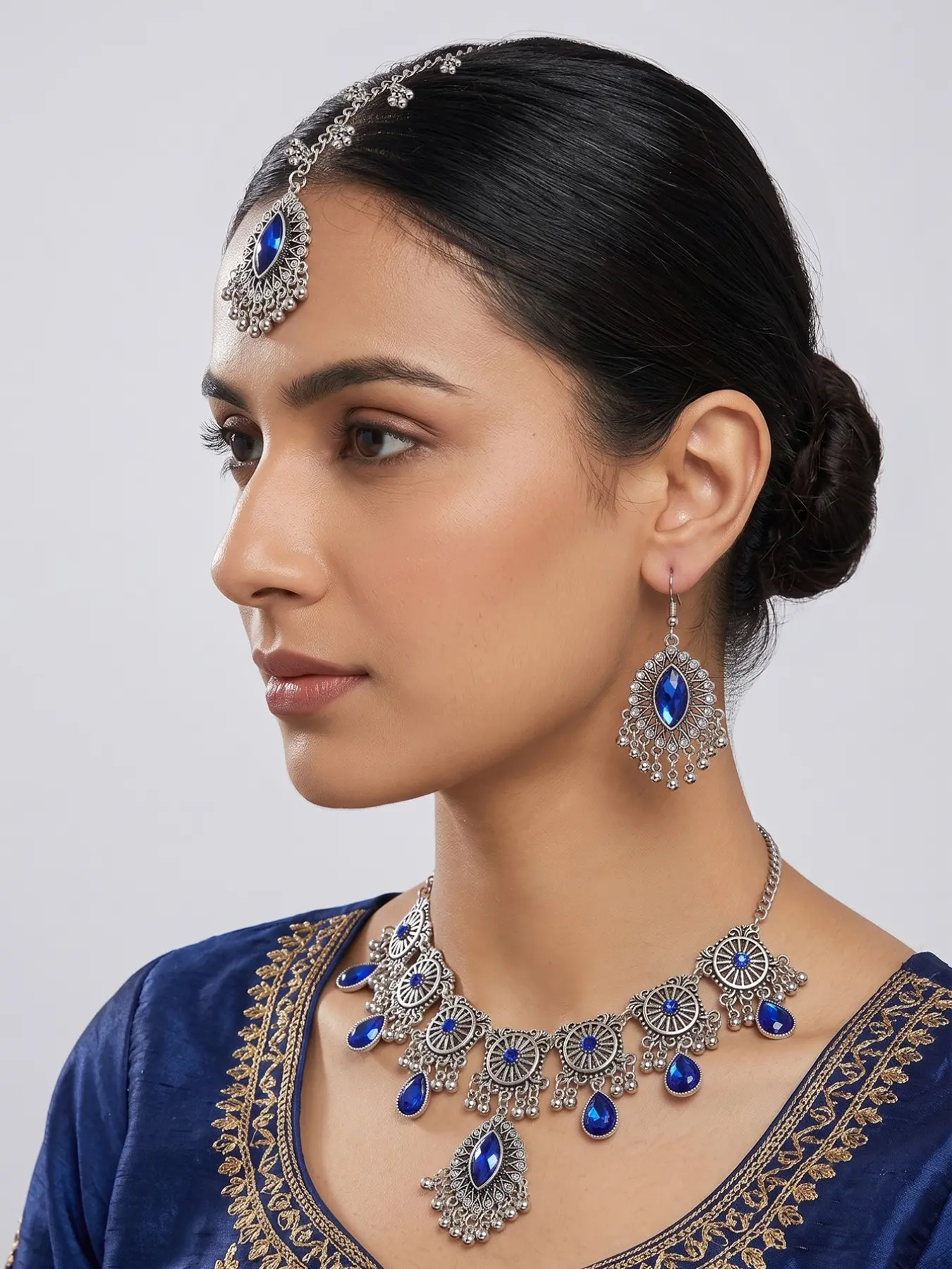 3Pcs Vintage Oxidized Silver Indian Jewelry Set for Women, Filigree Choker Necklace Teardrop Crystal Drop Earrings Maang Tikka Headpiece Pack, Multi-Color Royal Blue Bollywood Boho Festival Accessories