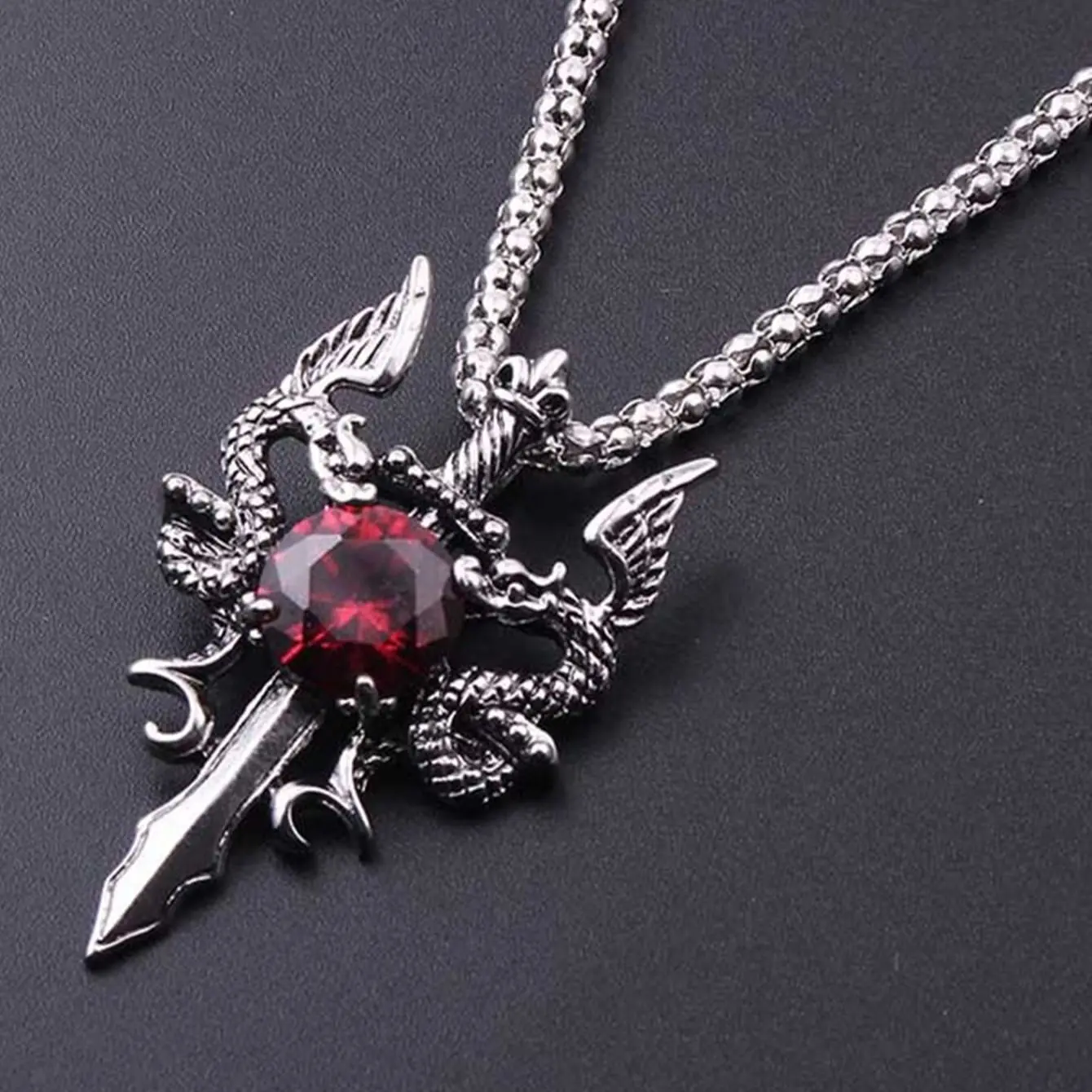 Unisex Gothic Dragon Water Diamond Long Necklace, Dominant Retro Dragon Charm Necklaces for Men, Statement Necklaces, Fantasy Dragon Necklaces