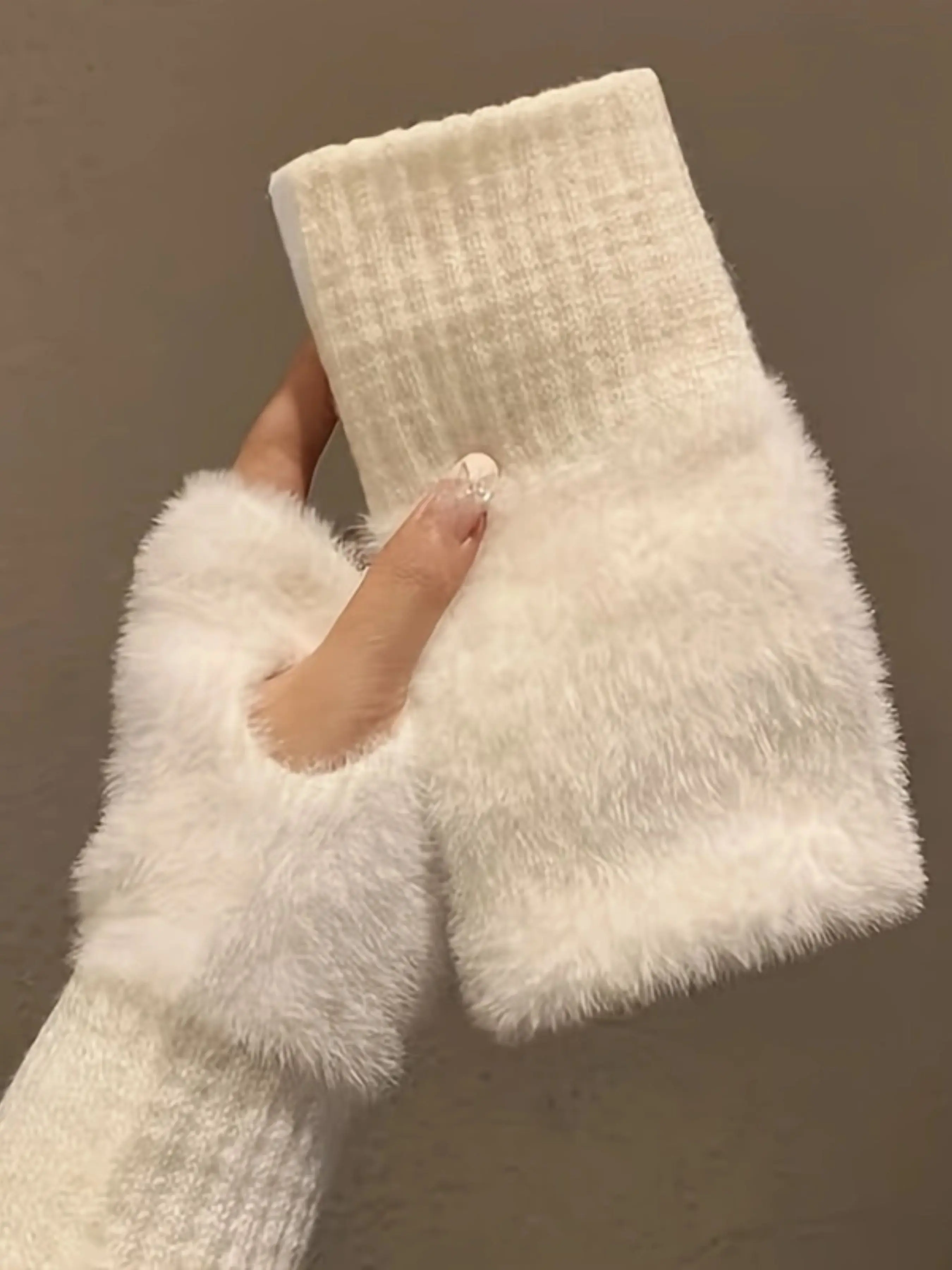 1 pair of winter gloves, warm knitted fingerless gloves for cold weather for men and women, cute jacquard thickened gloves with multiple colors available, perfect as Christmas, Halloween, and other holiday gifts for family and friends
