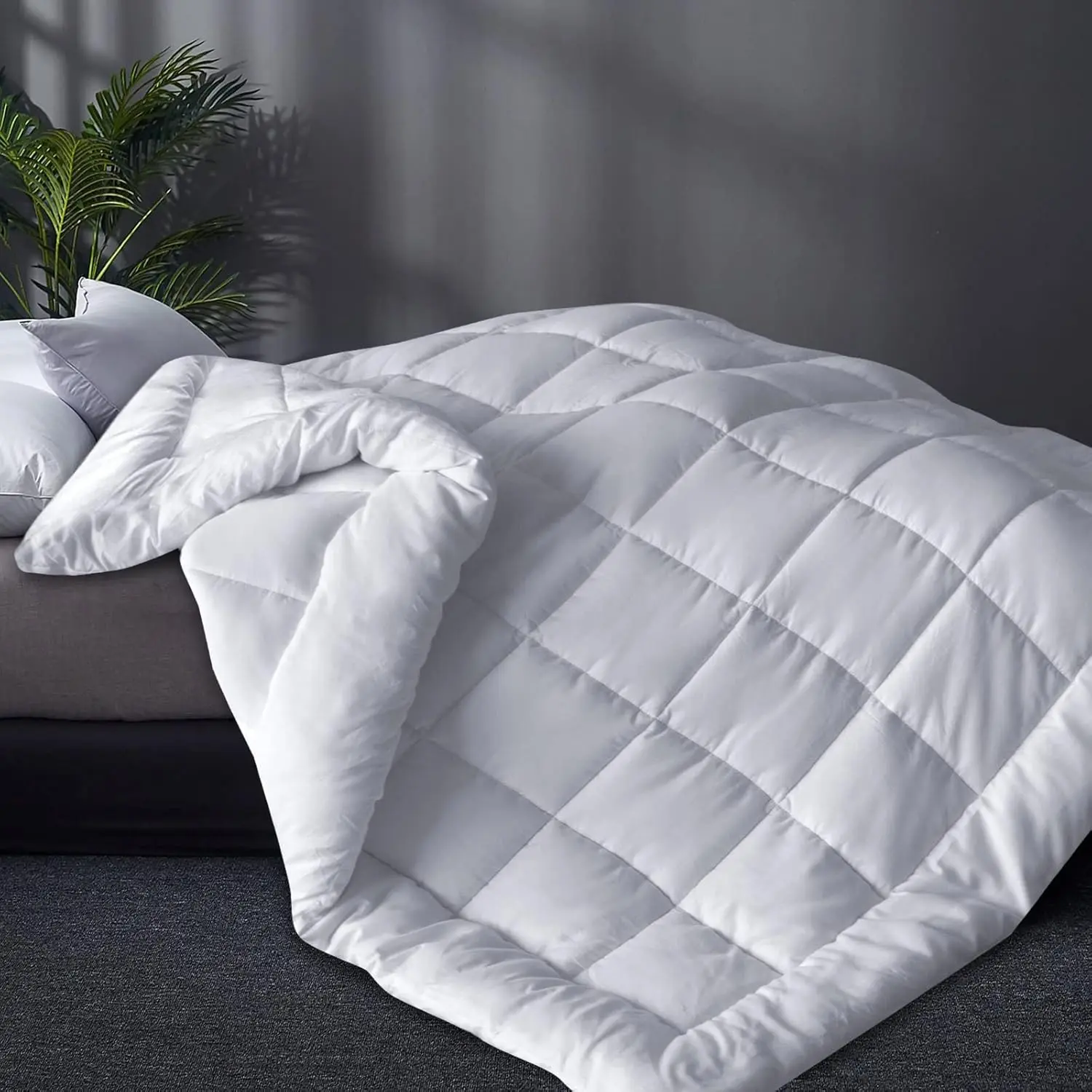 Down Alternative Comforter Queen/Full Size White, Queen Bed Quilted Comforter with Corner Tab, Warm, Lightweight, All Season, Plush Siliconized Fiber Filling - Box Stitched