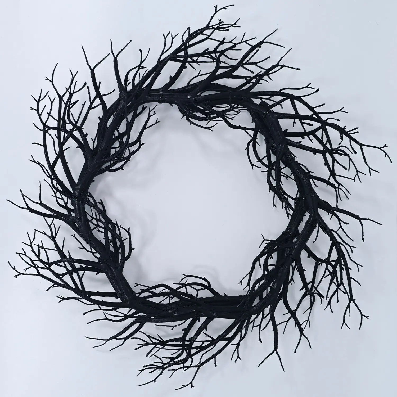 17 Inch Halloween Dark Dead Branch Wreath Door Hanger, Plastic Hanging Decor, Realistic Texture, Hollow Simulation, Spooky Atmosphere, Home Decor