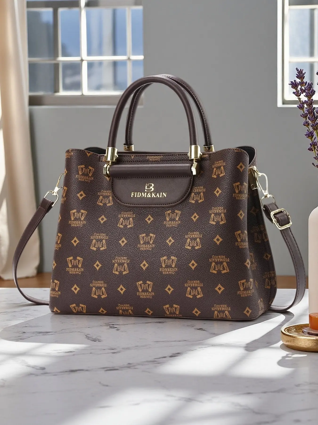High end brand designer women's bag, fashionable printed style women's handbag, women's large capacity shoulder bag and bag, can be used for various occasions