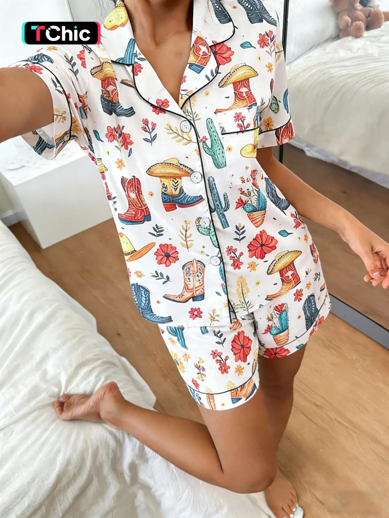 Women's Short Sleeve Shorts Cardigan Pajama Set Loungewear, Western Cowboy Boots Hat Cactus All over Print, Casual Loose Fit Homewear