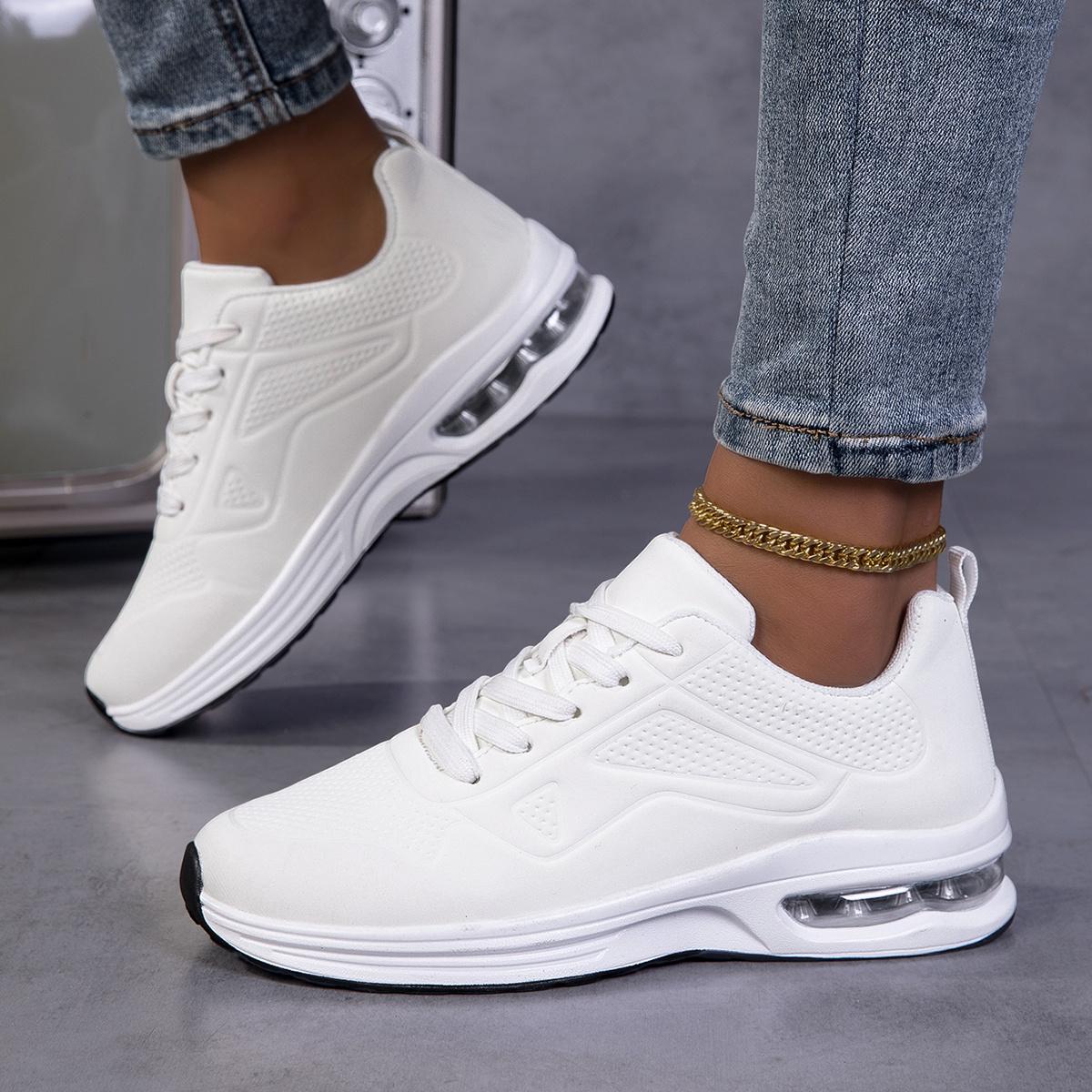 Women's Winter Outdoor Sports Shoes Thick Sole Height Increasing Sneakers 2026 Autumn Trendy Breathable Mesh Shoes Air Cushion Lightweight Shock Absorption Soft unning Shoes Women's Jump Rope Shoes Outdoor Tennis Shoes