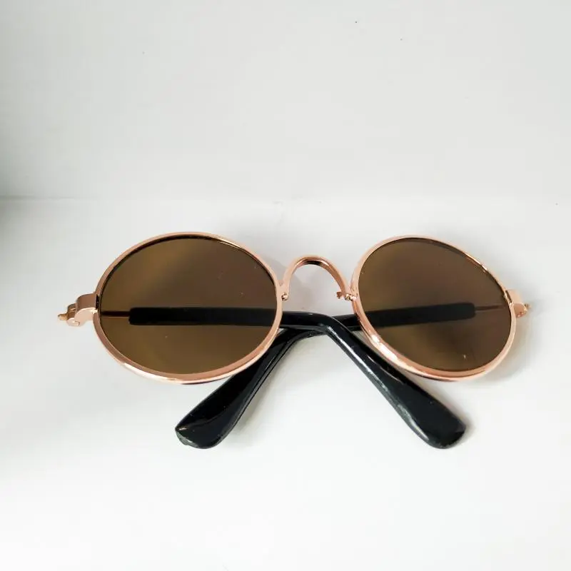 Pet Cat Sunglasses - Stylish Feline Eyewear with Transparent Lens, M/L Sizes, Single Pair for Feline Accessory Needs
