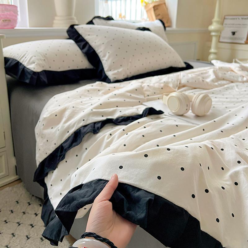 Lightweight Summer Quilt, French Style Dot Design, Soft Breathable Comforter, Ideal for Bedroom & Guest Room