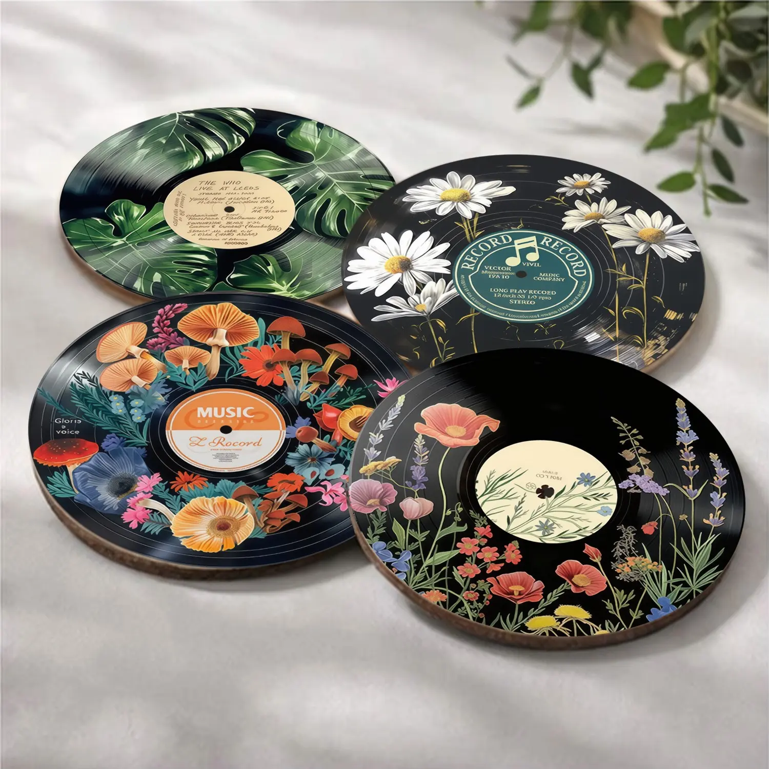 🎁 Perfect Gift for Plant Moms! 4PCS Vintage Wooden Coaster Set | Retro Vinyl Style with Tropical Leaves & Wildflowers | Birthday Housewarming Present | Bar Kitchen Accessories Wood Coasters