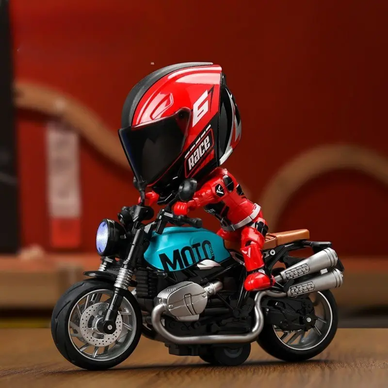 Alloy Motorcycle Rider Transforming Robot Keychain Figures, Motorbike Helmet Figure Model Ornament, Boys' Gift, Unique Collectible Item
