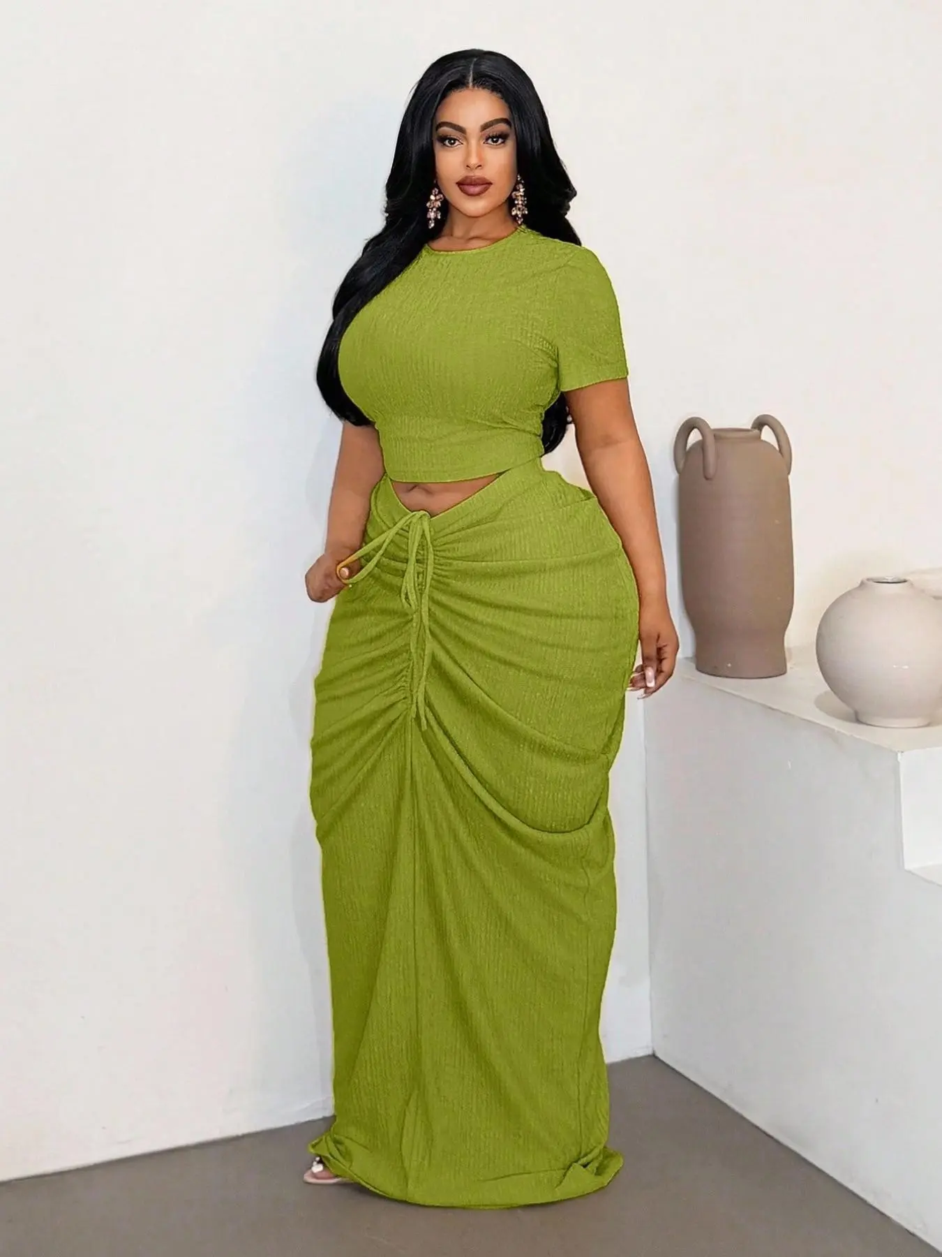 Plus Size Women's Ribbed Crop Top & Drawstring Pleated Maxi Skirt Set, Casual Sexy 2-Piece Outfit for Spring & Fall Clothes