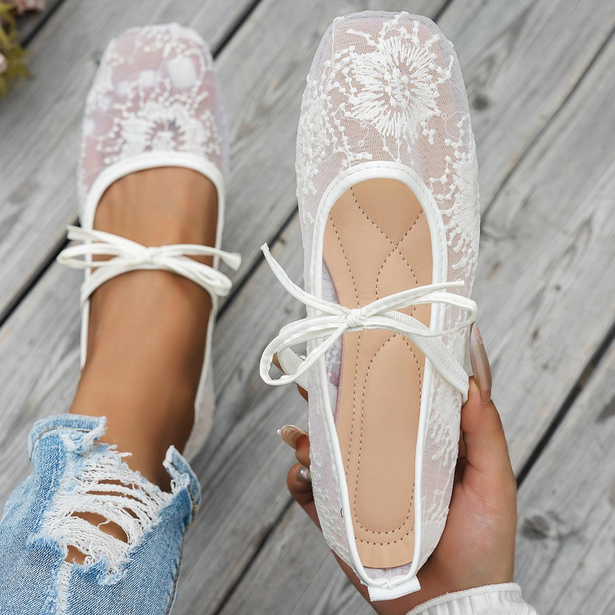 Women's Casual Square Toe Flat Shoes Comfortable Lightweight Everyday Slip On Walking Footwear with Soft Lining Non Slip Sole for Women Ladies Work Office Travel Outfits