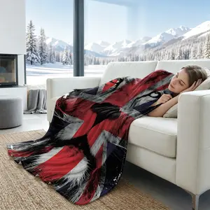 British Union Jack Summer Cooling Blanket Is Breathable and Perfect for Those Who Are Sensitive to Heat. Available In Single and Double Sizes, It'S Ideal for Relaxing On A Bed or Sofa. A Perfect Summer Gift for Friends.